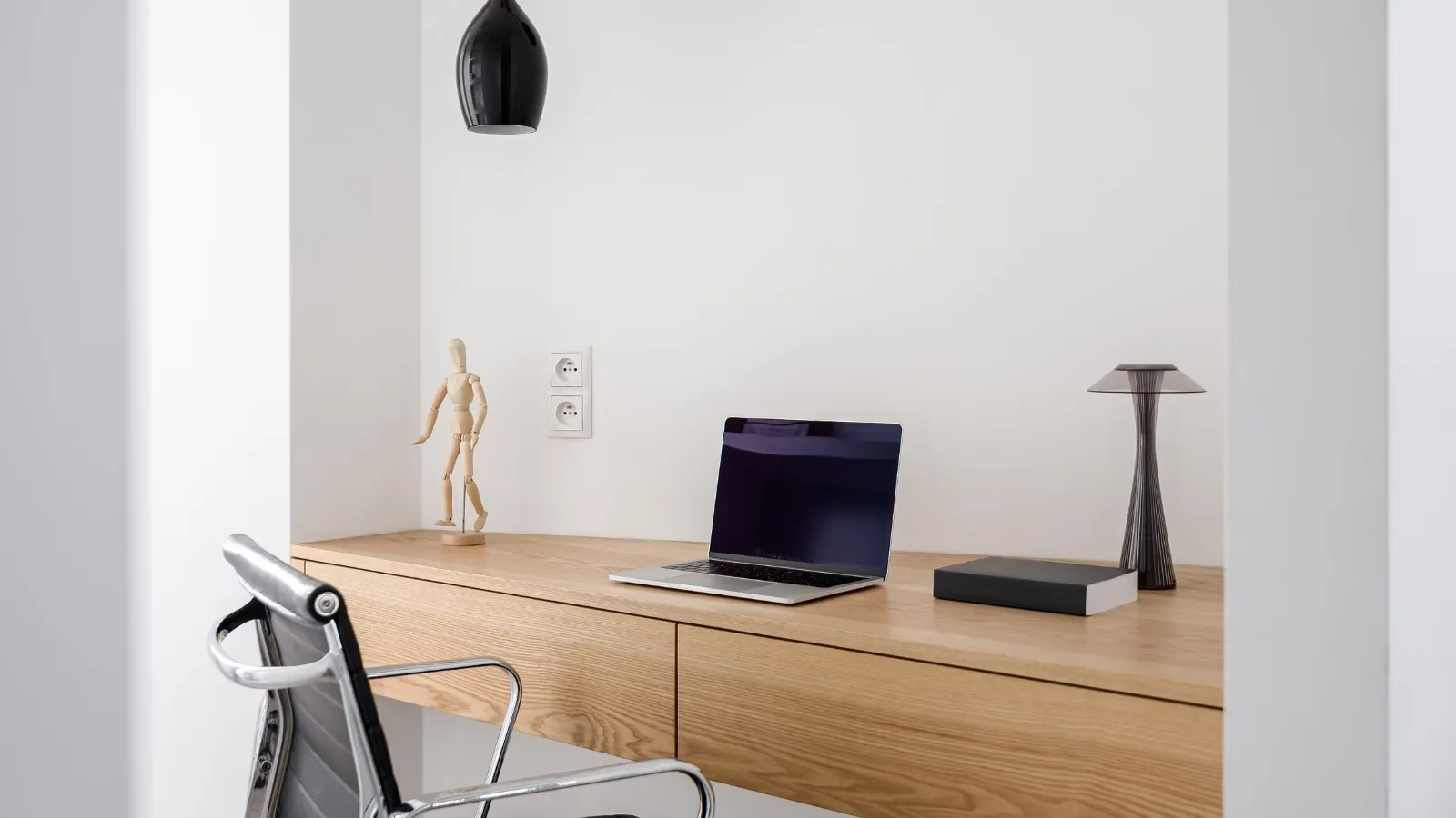 Finished home office interior.