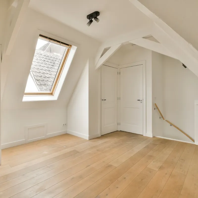 Finished loft room with roof window.