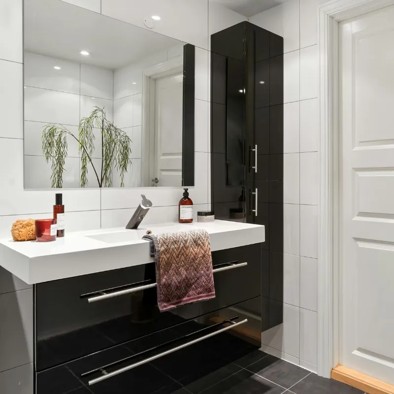 Finished guest accommodation bathroom.
